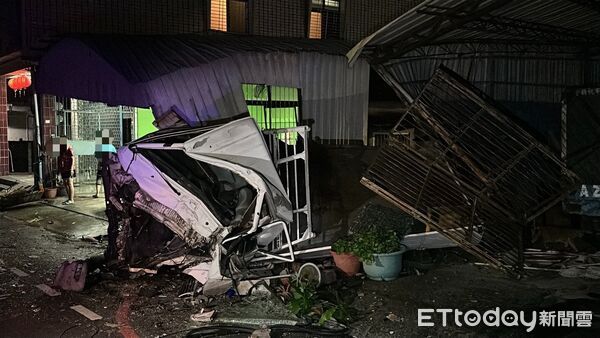 ▲施男涉嫌偷走拖扳車沿路肇事。（圖／記者陳崑福翻攝）