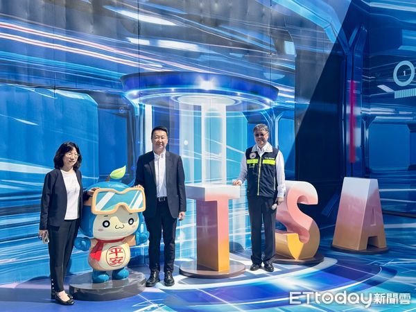 ▲▼松山機場觀景台。（圖／記者周湘芸攝）