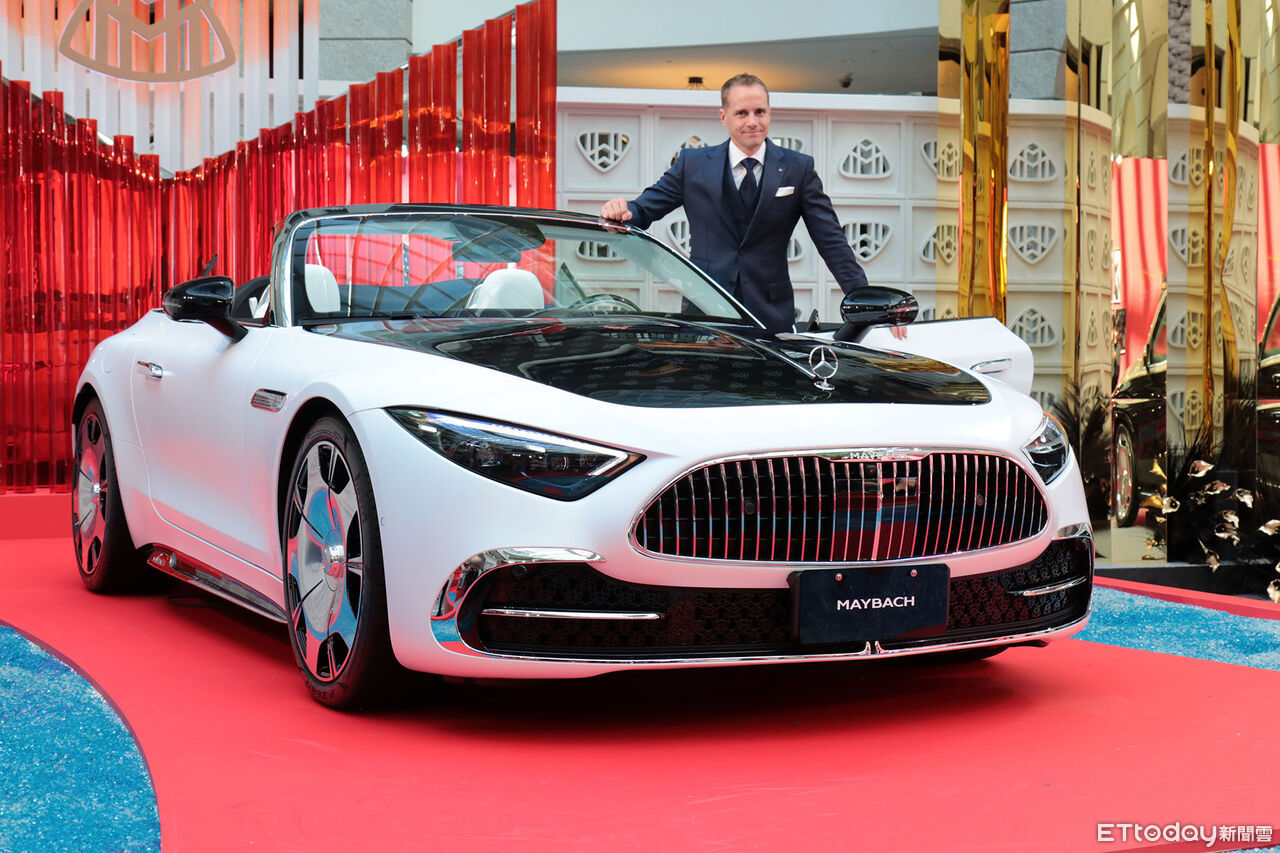 ▲1196萬起！賓士「邁巴赫奢華敞篷跑車」台灣開賣　新總裁首次亮相。（圖／記者張慶輝攝）