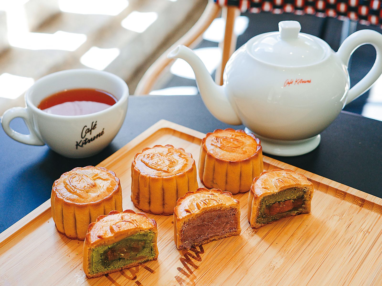 靚鑑賞／月亮請上桌