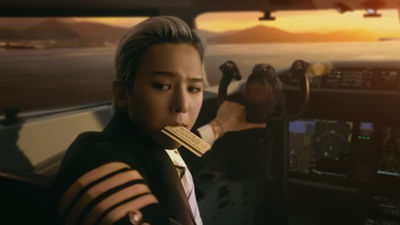 GD穿機師制服咬卡! 「卡司陣容超華麗」全無酬拍APEC宣傳片