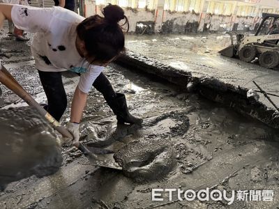 不分政黨！徐巧芯率隊赴光復做「鏟子超人」　拋可討論編特別預算