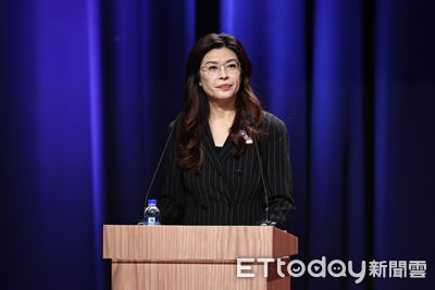 鄭麗文政見會氣勢強! 喊:一定做最接地氣的黨主席