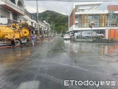 17台清溝車全面動員加速恢復市容 力拚中秋節前完成清淤