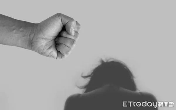 ▲▼校園霸凌。家庭暴力，婚姻施暴。性暴力。性侵（示意圖／免費圖庫Pixabay）