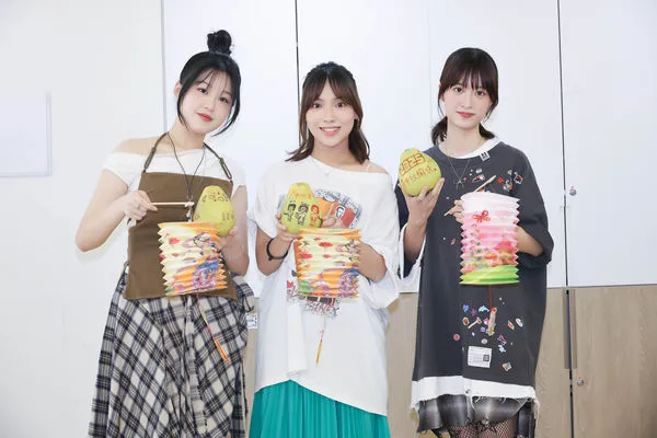 ▲▼馬來西亞歌手陳佩賢攜手師妹童雲晞、康庭瑋化身紅心字會公益大使。（圖／紅心字會提供）