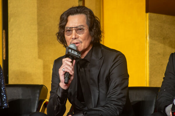 ▲▼豐川悅司爆9月秘密住院，因掉髮剃光頭。（圖／翻攝自X）