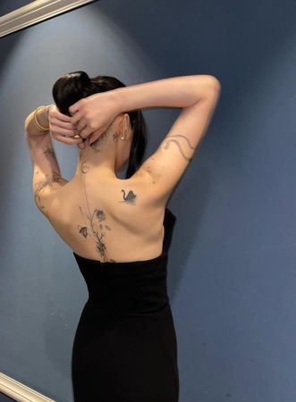 ▲韓女星Nana宣布「已清除全身刺青」！　只留1串數字：我不後悔。（圖／翻攝自Nana IG）