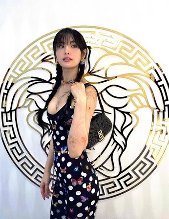 ▲韓女星Nana宣布「已清除全身刺青」！　只留1串數字：我不後悔。（圖／翻攝自Nana IG）