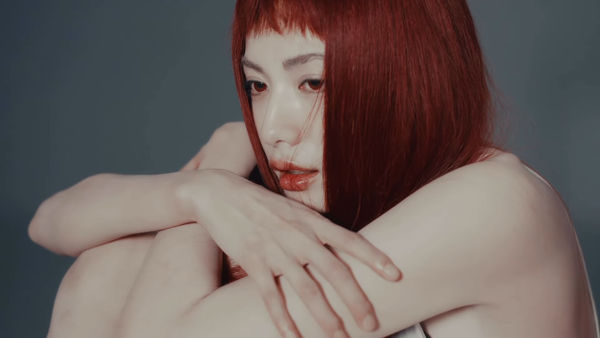 ▲韓女星Nana宣布「已清除全身刺青」！　只留1串數字：我不後悔。（圖／翻攝自Nana IG）