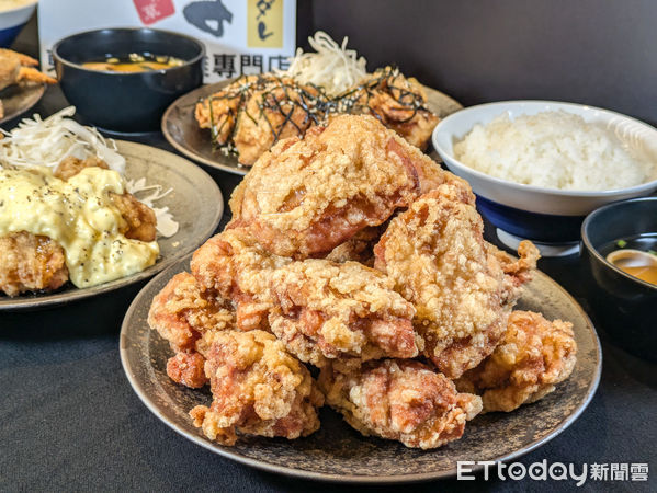 ▲日本炸雞品牌「KARAYAMA」首度登台。（圖／記者黃士原攝）