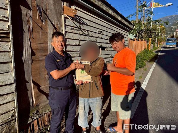 ▲台東淨明小築捐贈物資南橫送暖。（圖／記者楊晨東翻攝）