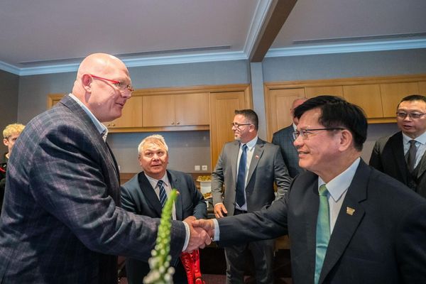 ▲▼外交部長林佳龍9月30日特別安排時間設宴，親自向長期力挺台灣的波蘭國會議員表達感謝。（圖／翻攝自Facebook／林佳龍）