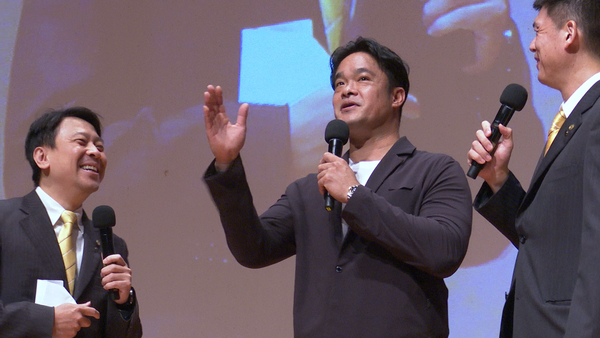 ▲▼永慶房屋,運動企業認證,永慶盃壘球賽,授旗嘉賓林智勝。（圖／記者姜國輝攝）