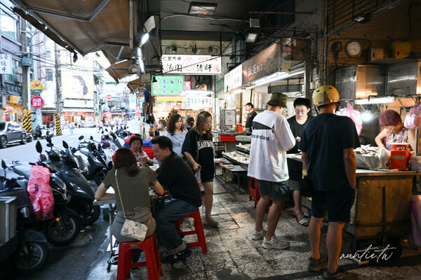 ▲▼仁愛市場大腸圈。（圖／部落客水晶安蹄不務正業過生活授權提供）