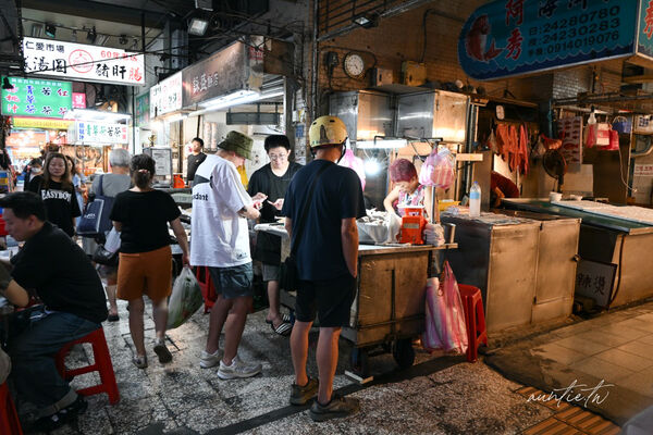 ▲▼仁愛市場大腸圈。（圖／部落客水晶安蹄不務正業過生活授權提供）