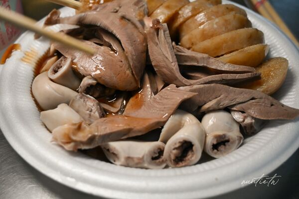 ▲▼仁愛市場大腸圈。（圖／部落客水晶安蹄不務正業過生活授權提供）