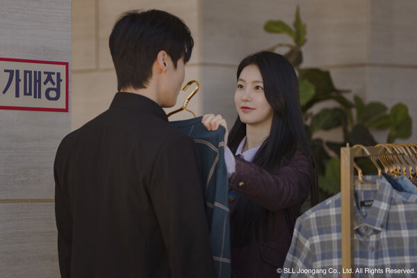 ▲▼ 辛叡恩為閨蜜掏筆狠刺主管　分手摯愛。（圖／Hami Video提供）