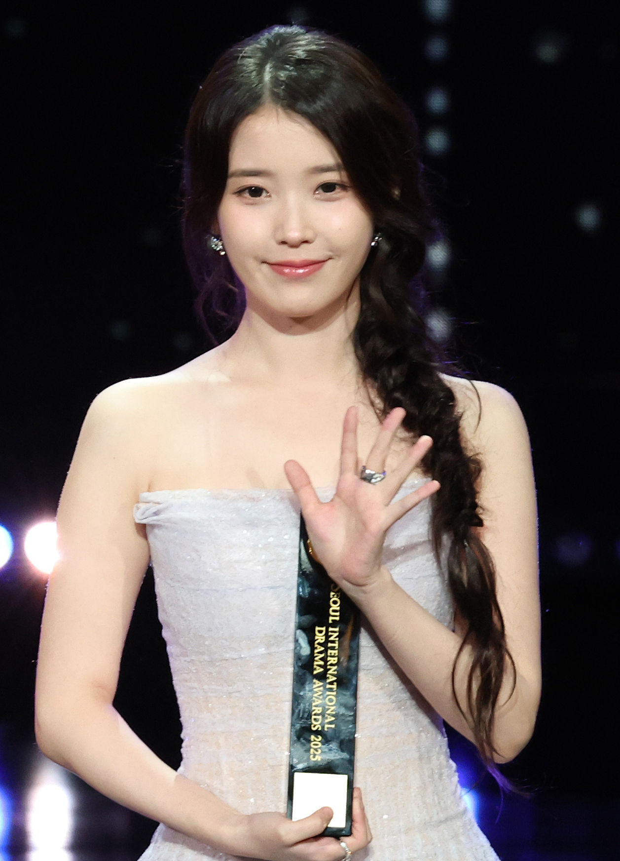 ▲▼IU             。（圖／CFP）