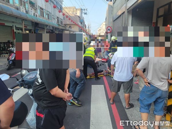 ▲▼台中男子騎自行車突倒臥路中，3秒後慘遭自小客車輾壓身亡。（圖／民眾提供，下同）