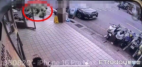▲苗栗男隨機殺人，追砍學童畫面曝光。（圖／民眾提供）