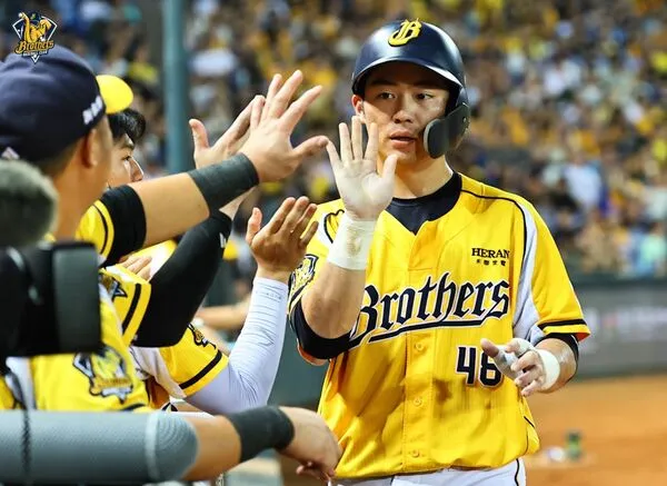 ▲中信兄弟林暉盛、陳統恩、江坤宇。（圖／中信兄弟提供）