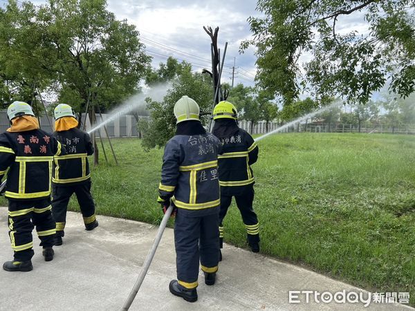▲金器公司成立企業義消，員工加入消防行列，強化廠區與社區防災能量。（記者林東良翻攝，下同）