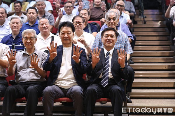 ▲郝龍斌出席軍系挺好的記者會。（圖／記者林敬旻攝）