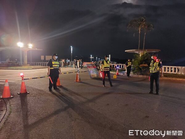 ▲▼   【仁義潭秋節賞月 中埔警交通管制】   。（圖／中埔分局提供）