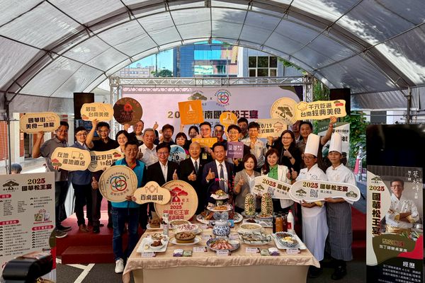 ▲▼民進黨立委林俊憲出席「2025台南國華松王宴」記者會。（圖／林俊憲國會辦公室提供）