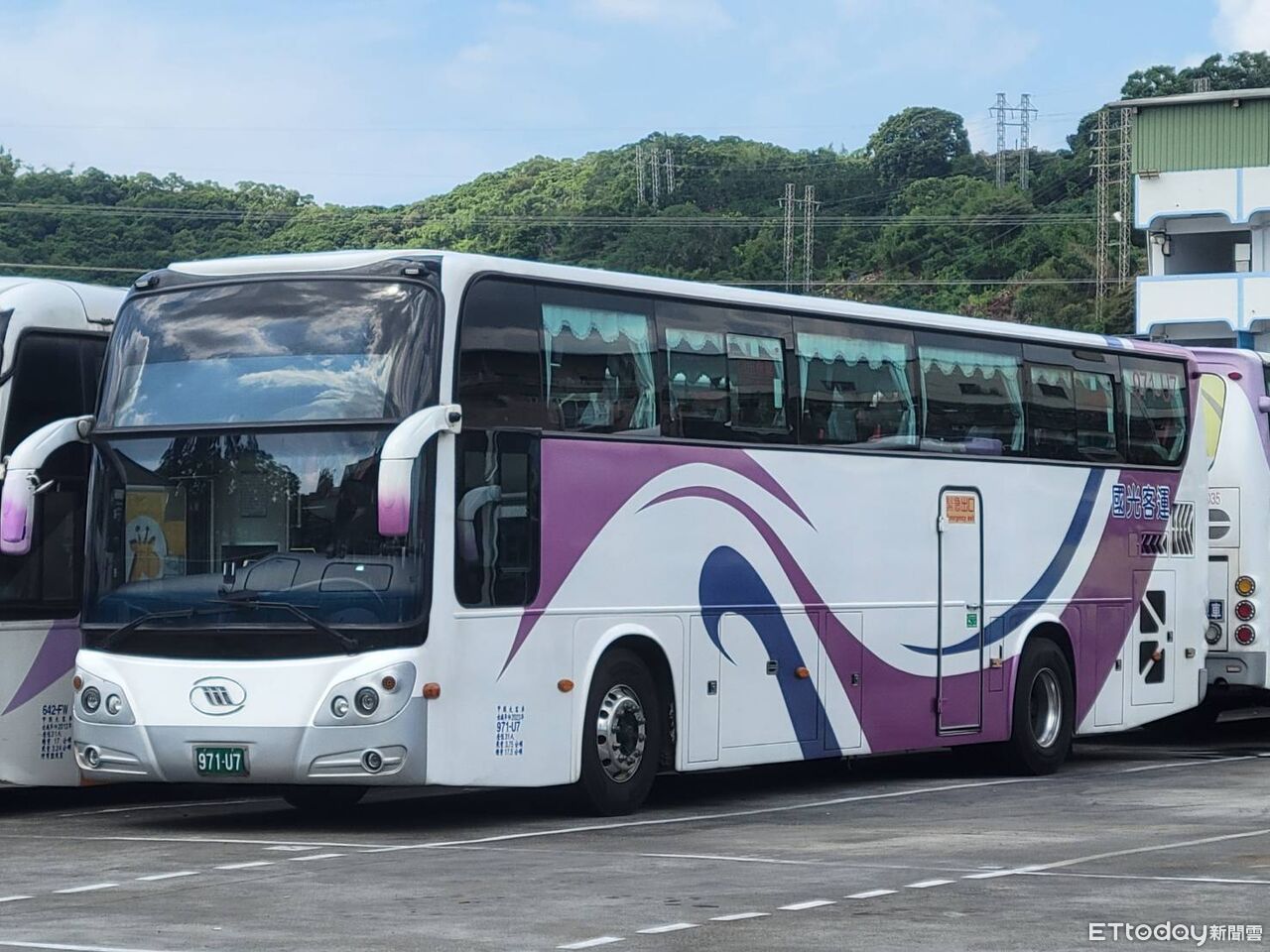 乘客控國光客運「拒載關門夾腳」　業者力挺駕駛：曾被罵王八蛋