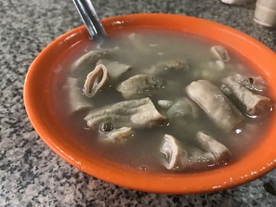 中秋前夕驚傳黑心豬大腸!雙氧水漂白賣出數千公斤 搜索屠宰場