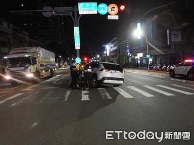 台南40歲男駕車撞上分隔島　所幸無人傷亡、無酒駕