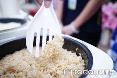 奮起湖限量發售！　鹿草牛奶香米 x 食研辛咖哩限量伴手禮