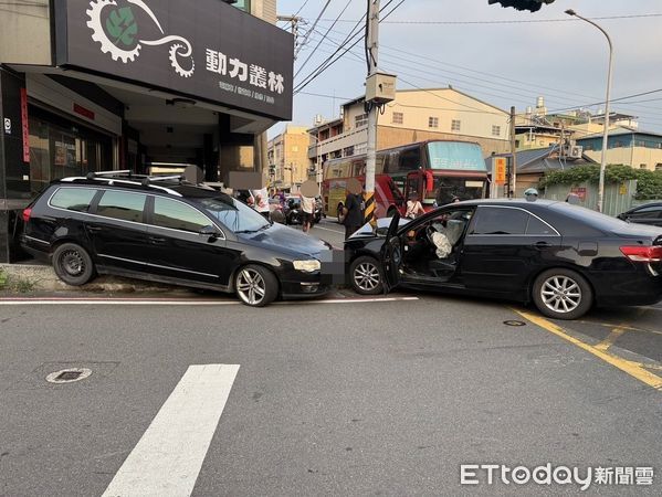 ▲雲林情侶飛車追逐撞車，警方公共危險罪偵辦。（圖／記者游瓊華翻攝，下同）