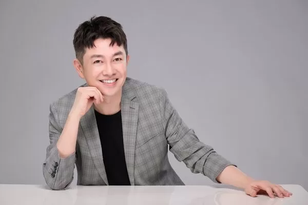 ▲李明川赴紐約旅遊 。（圖／光澤診所、產值娛樂）