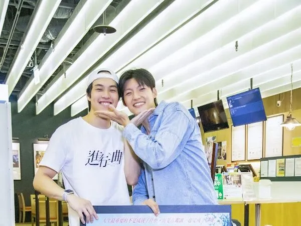 ▲ 監製陳鴻元(左起)、導演姜瑞智、雲塞電影推廣協會姜寧、進行曲演員劉育仁與賴宥成。（圖／雲塞電影推廣協會）