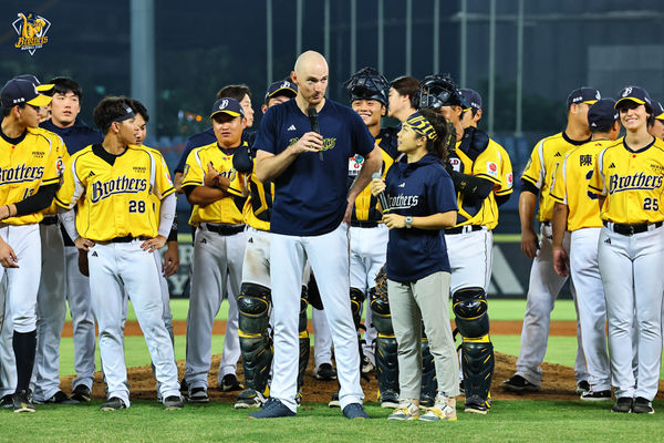 ▲中信兄弟全隊喊話。（圖／中信兄弟提供）