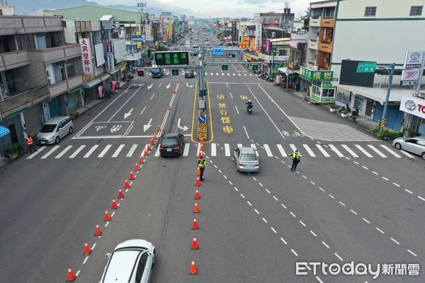 ▲枋寮警分局調撥車道。（圖／記者陳崑福翻攝）