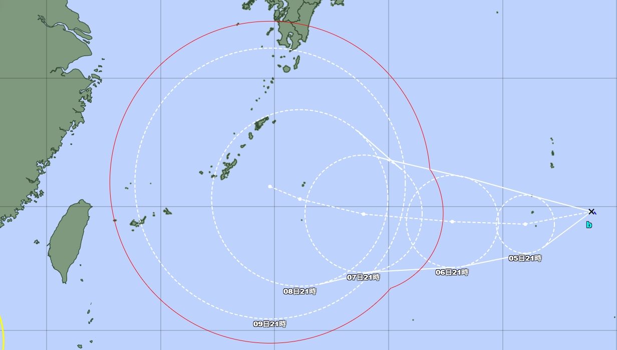 ▲▼ 。（圖／中央氣象署、NCDR、翻攝tropicaltidbits）