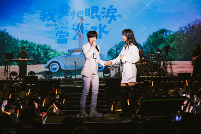 魏嘉瑩唱一半…大咖女星突闖入：我有任務　竟和五月天阿信有關！