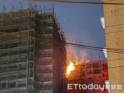 屏基醫院工地突發火警！濃煙竄頂樓　消防17車33人搶救