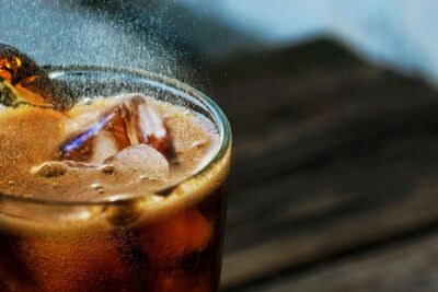 提神變毀腦!專家警告:學生、運動員最愛「1飲料」恐摧殘身心