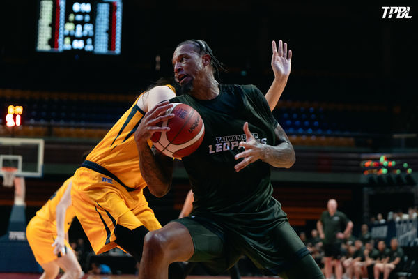 ▲特攻阿巴西，雲豹高錦瑋、麥卡洛。（圖／TPBL職籃提供）