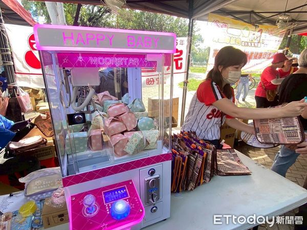 ▲台南「步步high起來 健康一起來」健走嘉年華熱鬧登場，吸引大批居民與親子參加。（記者林東良翻攝，下同）