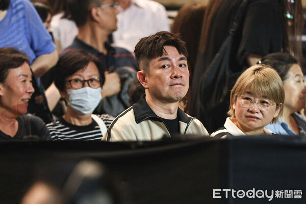 ▲李明川出席李翊君《翊起聽見愛》演唱會。（圖／記者林敬旻攝）