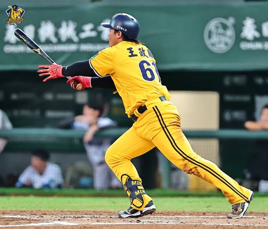 ▲中信兄弟王政順、林吳晉瑋、平野惠一。（圖／兄弟提供）