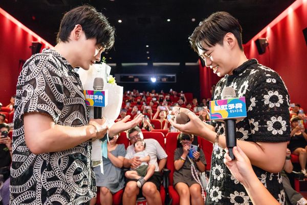 ▲▼YTR夫夫之道戀愛10年求婚成功！（圖／翻攝自Instagram／fufuknows）