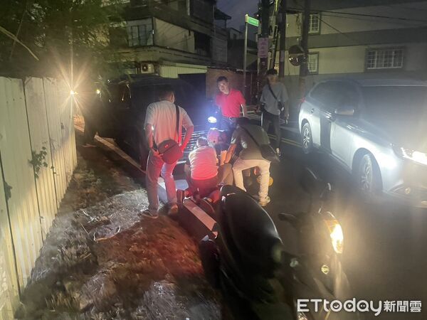 ▲▼   苗警團隊協力偵破超商強盜案 維護治安工作不打折          。（圖／記者楊永盛翻攝）