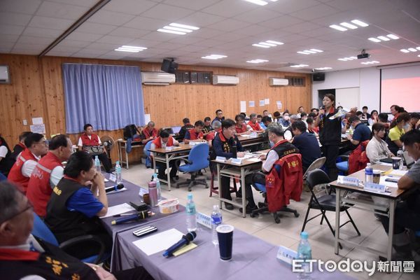 ▲▼花蓮縣政府召開「第18次馬太鞍堰塞湖協調及處理工作會議」，由縣長徐榛蔚主持。（圖／花蓮縣政府提供，下同）